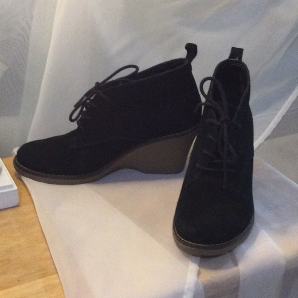Sonoma black suede ankle boots